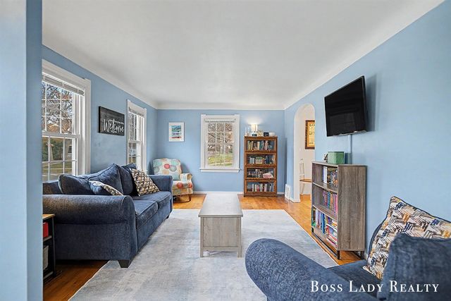 2302 Blaine Avenue, Grand Rapids, MI 49507