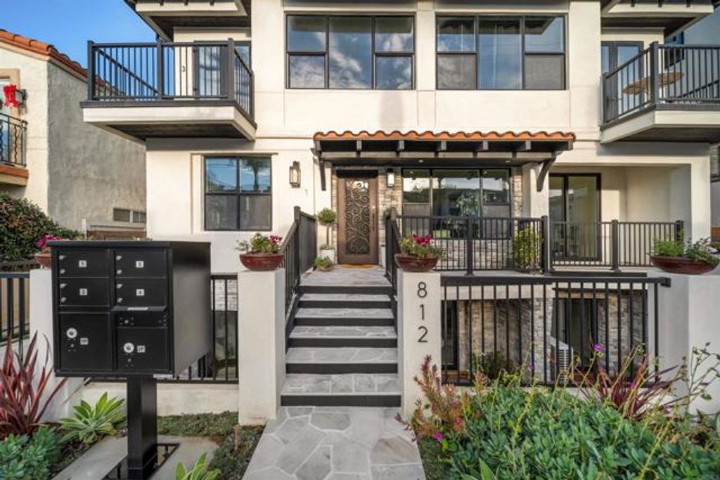 812 N Cleveland Street 1, Oceanside, CA 92054