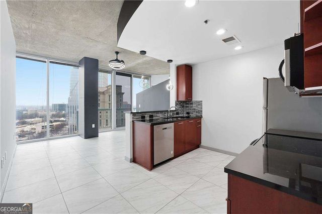 3324 Peachtree Road NE 2008, Atlanta, GA 30326