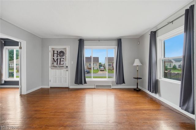 7103 Velma Avenue, Parma, OH 44129