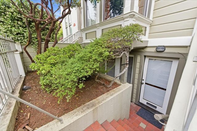 327 San Jose Avenue, San Francisco, CA 94110