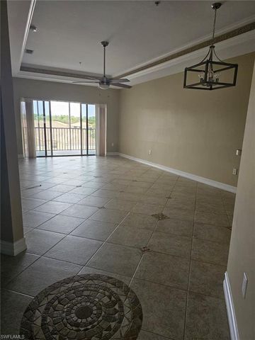 7835 Regal Heron CIR 301, Naples, FL 34104