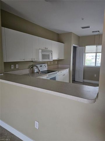 7835 Regal Heron CIR 301, Naples, FL 34104