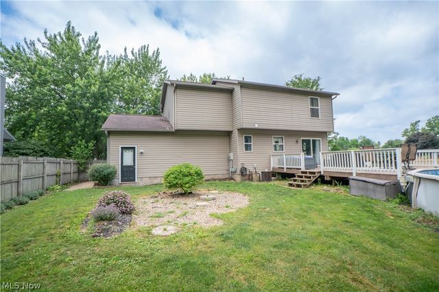 11032 Titus Avenue NW, Uniontown, OH 44685
