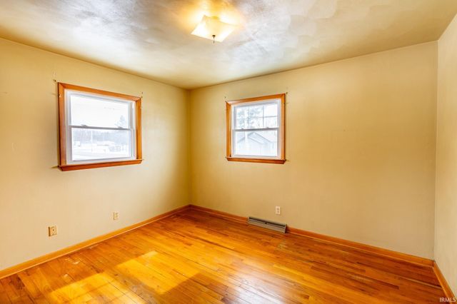 1916 E Hively Avenue, Elkhart, IN 46516