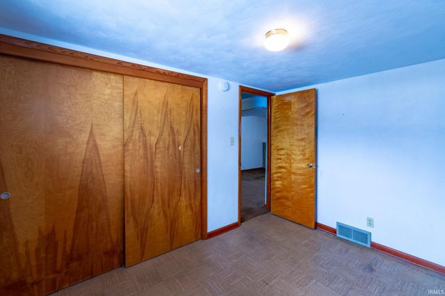 1916 E Hively Avenue, Elkhart, IN 46516