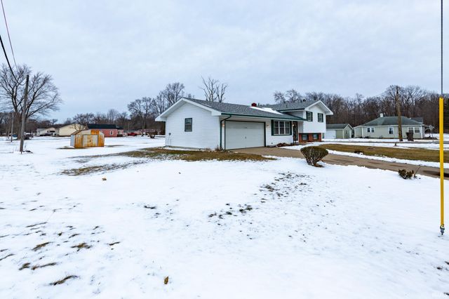 1916 E Hively Avenue, Elkhart, IN 46516