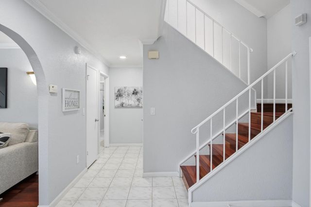 7006 Bridgeport Cir, Stockton, CA 95207