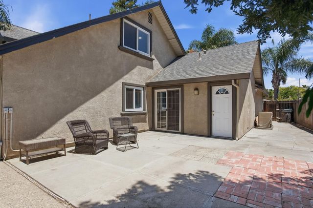 7006 Bridgeport Cir, Stockton, CA 95207