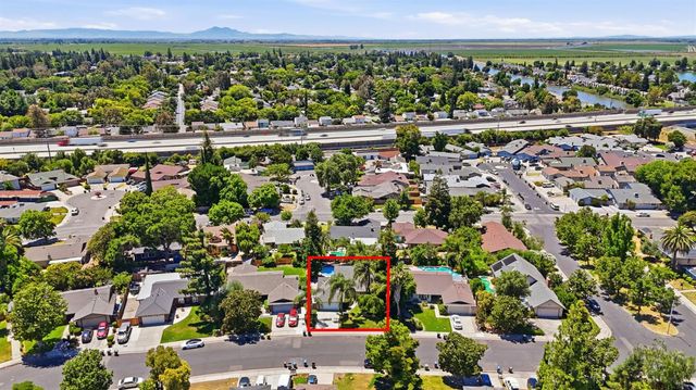 7006 Bridgeport Cir, Stockton, CA 95207