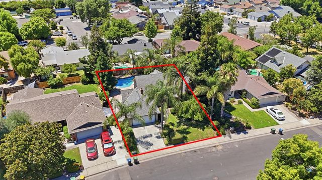 7006 Bridgeport Cir, Stockton, CA 95207