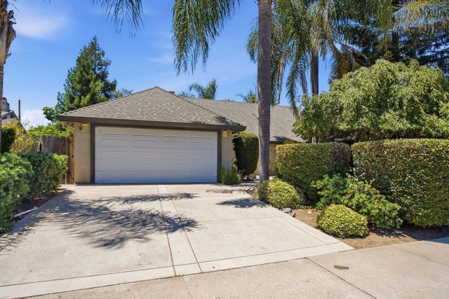 7006 Bridgeport Cir, Stockton, CA 95207