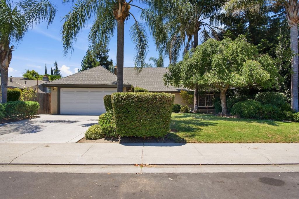 7006 Bridgeport Cir, Stockton, CA 95207