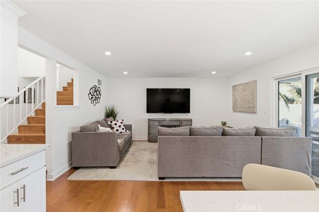 7544 Owens Street, Tujunga, CA 91042