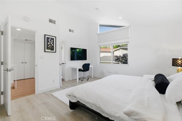 7544 Owens Street, Tujunga, CA 91042
