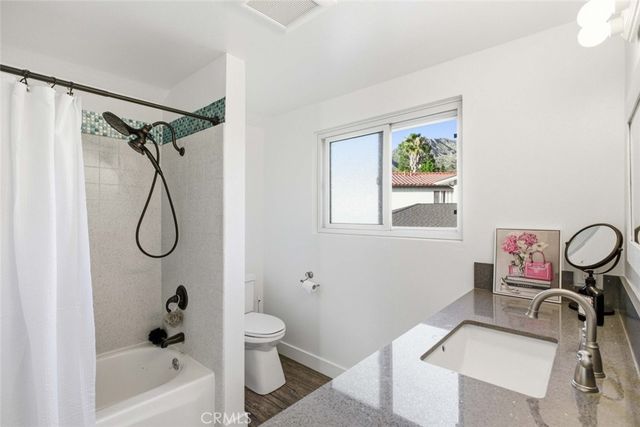 7544 Owens Street, Tujunga, CA 91042