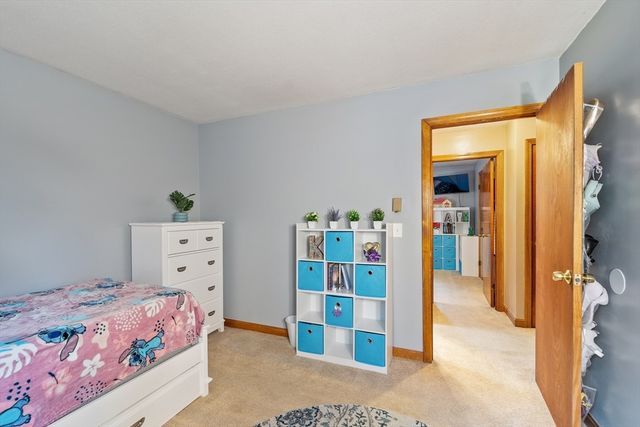 93 Center Depot Rd 55, Charlton, MA 01507