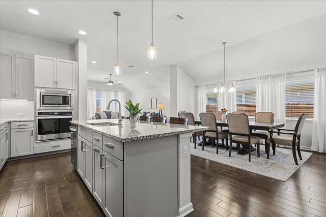 7909 Bestride BND, Austin, TX 78744