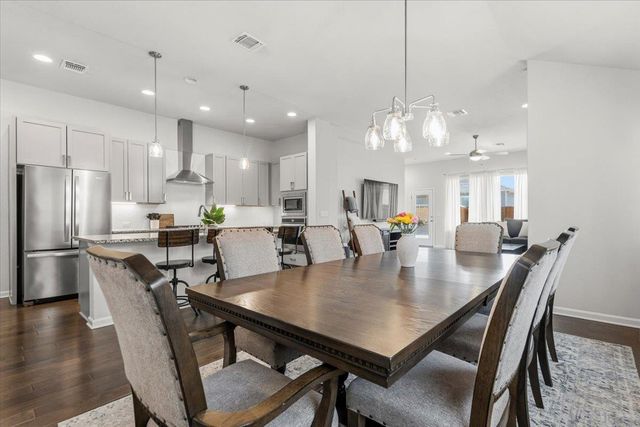 7909 Bestride BND, Austin, TX 78744