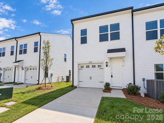 6518 Harlech Street, Charlotte, NC 28269