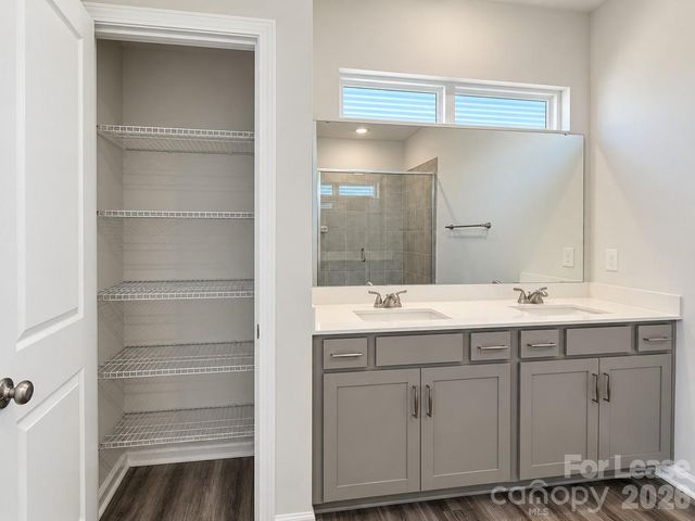 6518 Harlech Street, Charlotte, NC 28269