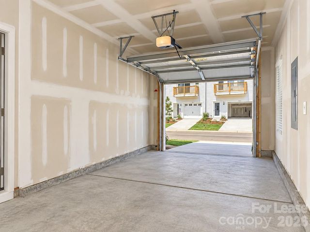 6518 Harlech Street, Charlotte, NC 28269