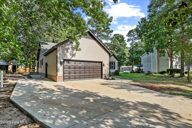 202 N Pointe Drive, Goldsboro, NC 27530
