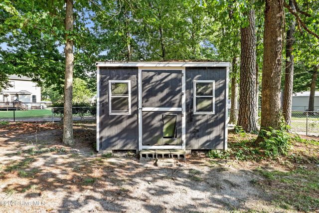 202 N Pointe Drive, Goldsboro, NC 27530