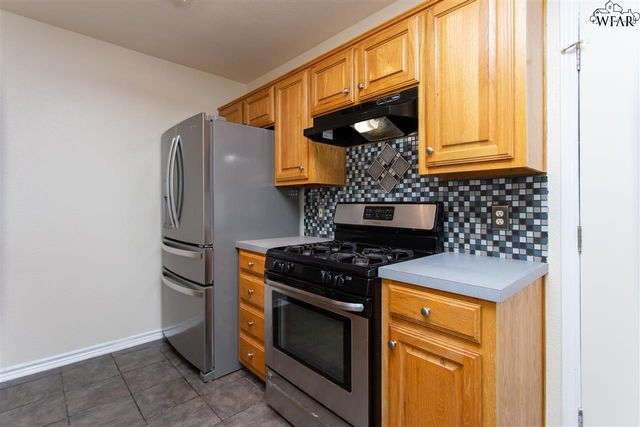 1217 SUN VALLEY DR, Wichita Falls, TX 76302