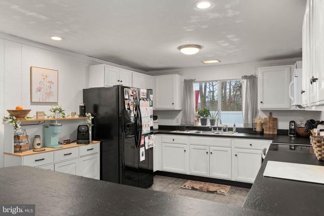 169 PINE LN, Selinsgrove, PA 17870