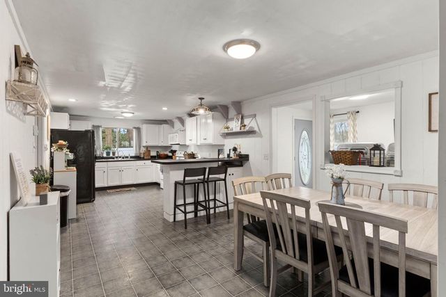 169 PINE LN, Selinsgrove, PA 17870