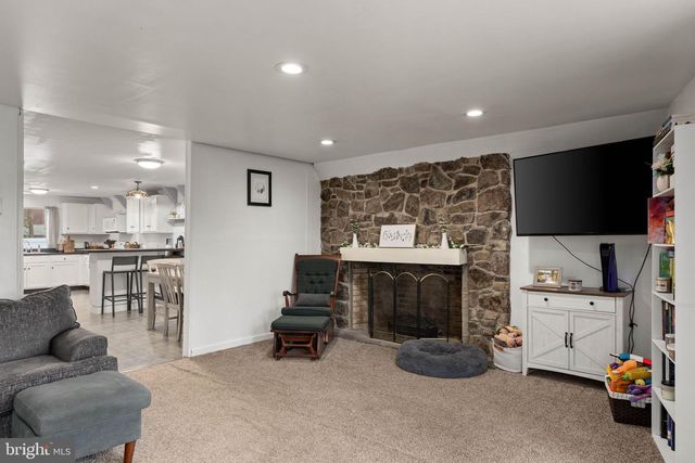 169 PINE LN, Selinsgrove, PA 17870