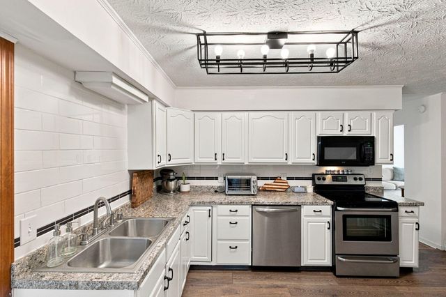 1288 Cherbourg Road, Lexington, KY 40504