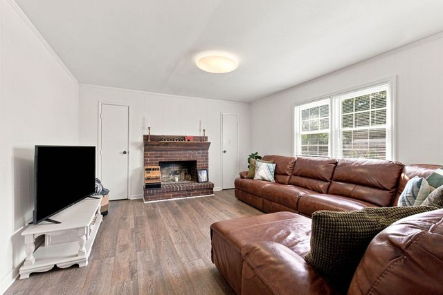 1288 Cherbourg Road, Lexington, KY 40504