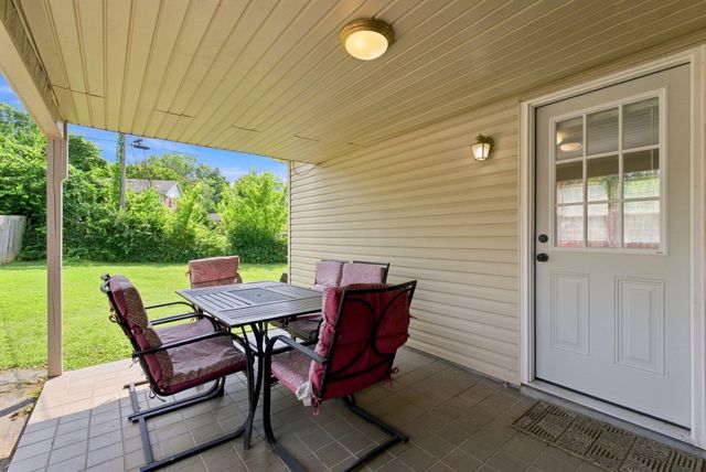 1288 Cherbourg Road, Lexington, KY 40504