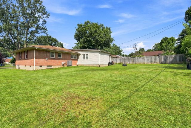 1288 Cherbourg Road, Lexington, KY 40504