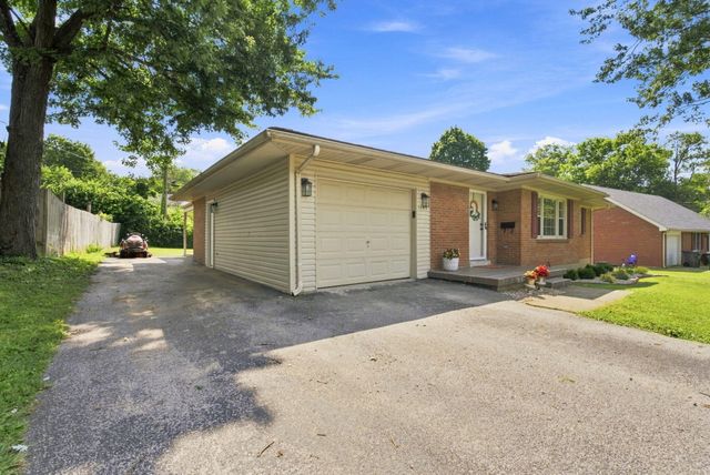 1288 Cherbourg Road, Lexington, KY 40504
