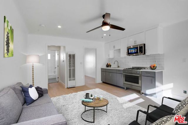 161 S Burlington Avenue, Los Angeles, CA 90057