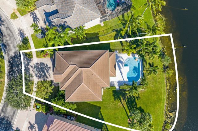 19245 Skyridge Circle, Boca Raton, FL 33498