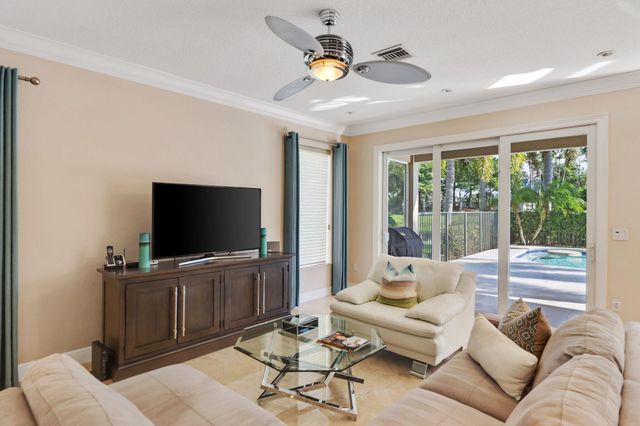 19245 Skyridge Circle, Boca Raton, FL 33498