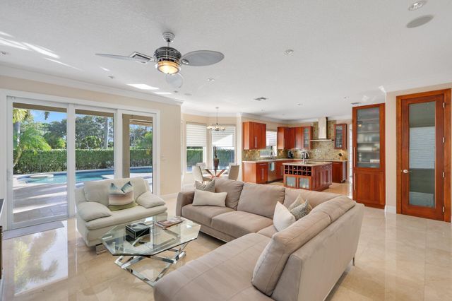 19245 Skyridge Circle, Boca Raton, FL 33498