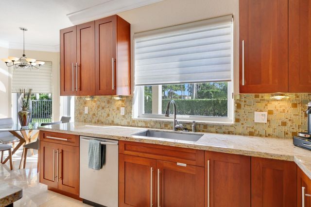 19245 Skyridge Circle, Boca Raton, FL 33498