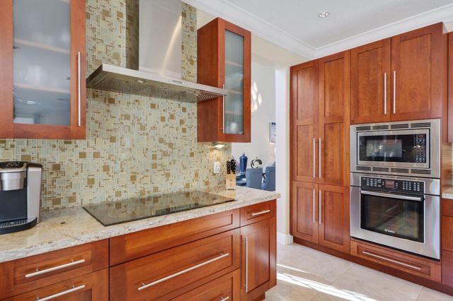 19245 Skyridge Circle, Boca Raton, FL 33498