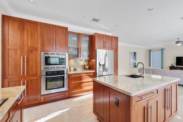 19245 Skyridge Circle, Boca Raton, FL 33498