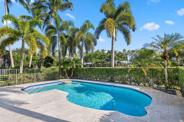19245 Skyridge Circle, Boca Raton, FL 33498