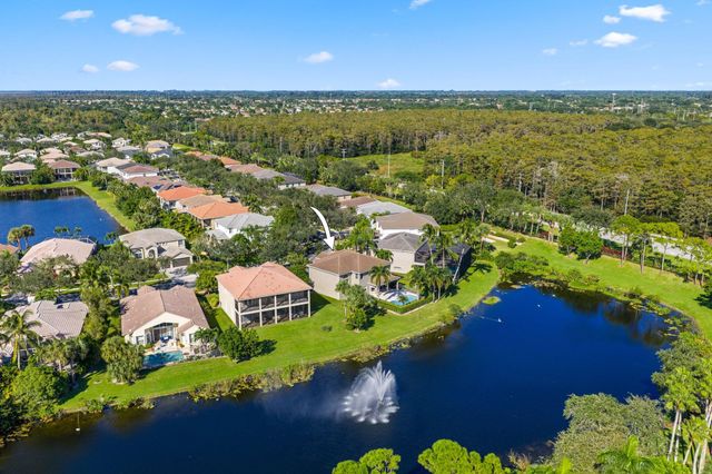 19245 Skyridge Circle, Boca Raton, FL 33498