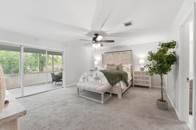 215 Whispering Oaks Drive, Seabrook, TX 77586