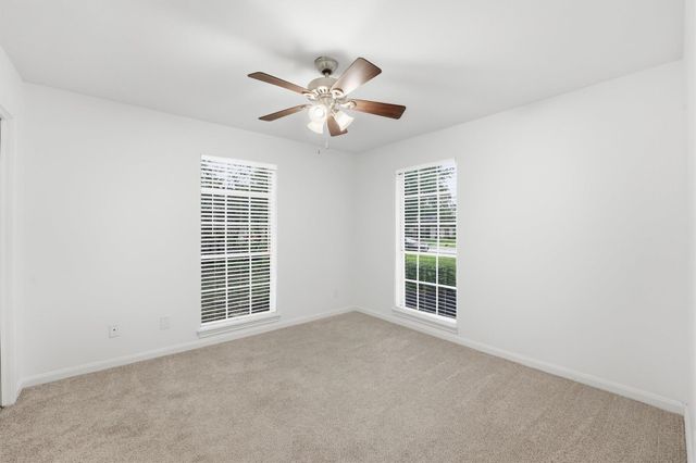 215 Whispering Oaks Drive, Seabrook, TX 77586