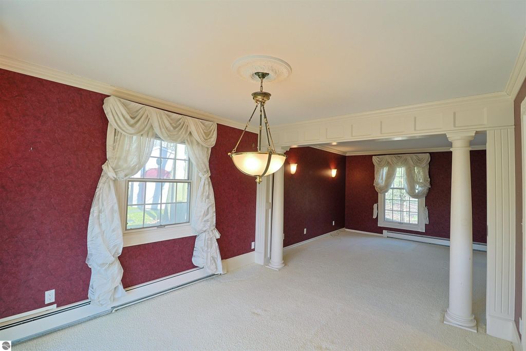 Image 11 of property listing at 620 West Court, Mt Pleasant, MI 48858