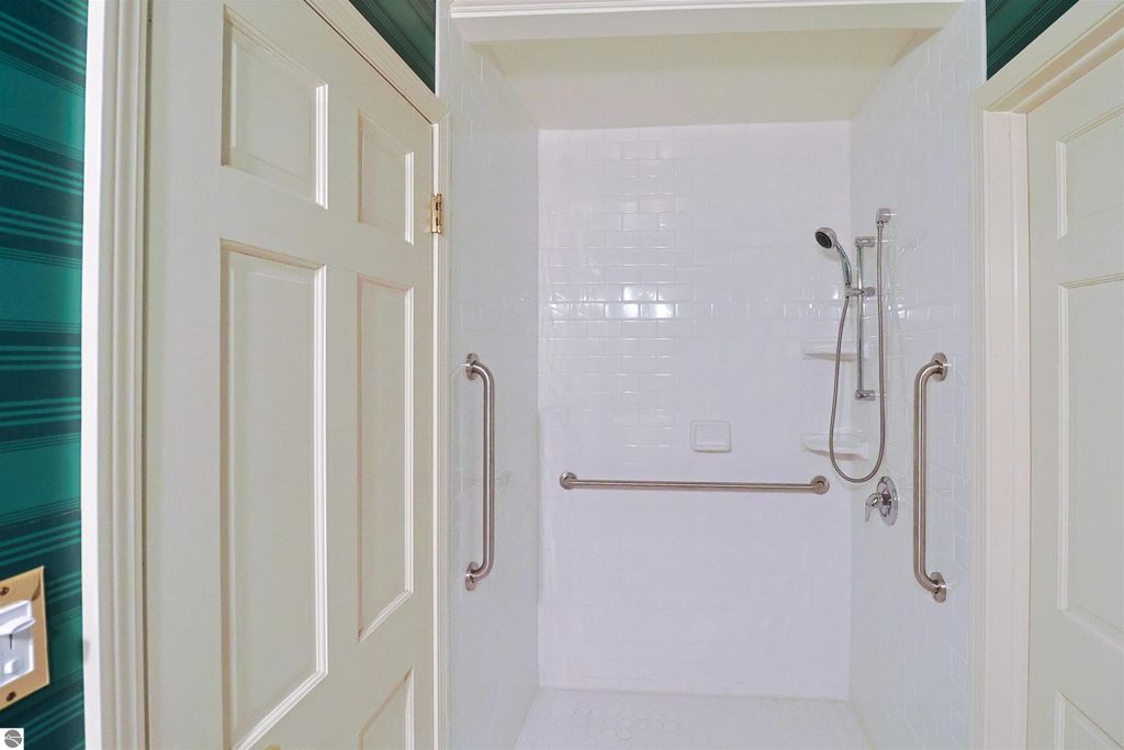 Image 15 of property listing at 620 West Court, Mt Pleasant, MI 48858